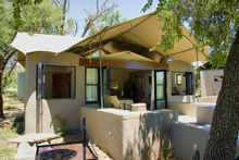 Book your safari Holiday at Nselweni Bush Camp located in the Hluhluwe iMfolozi Game Reserve, KwaZulu-Natal, South Africa Nselweni Bush Camp Hluhluwe uMfolozi Game Reserve