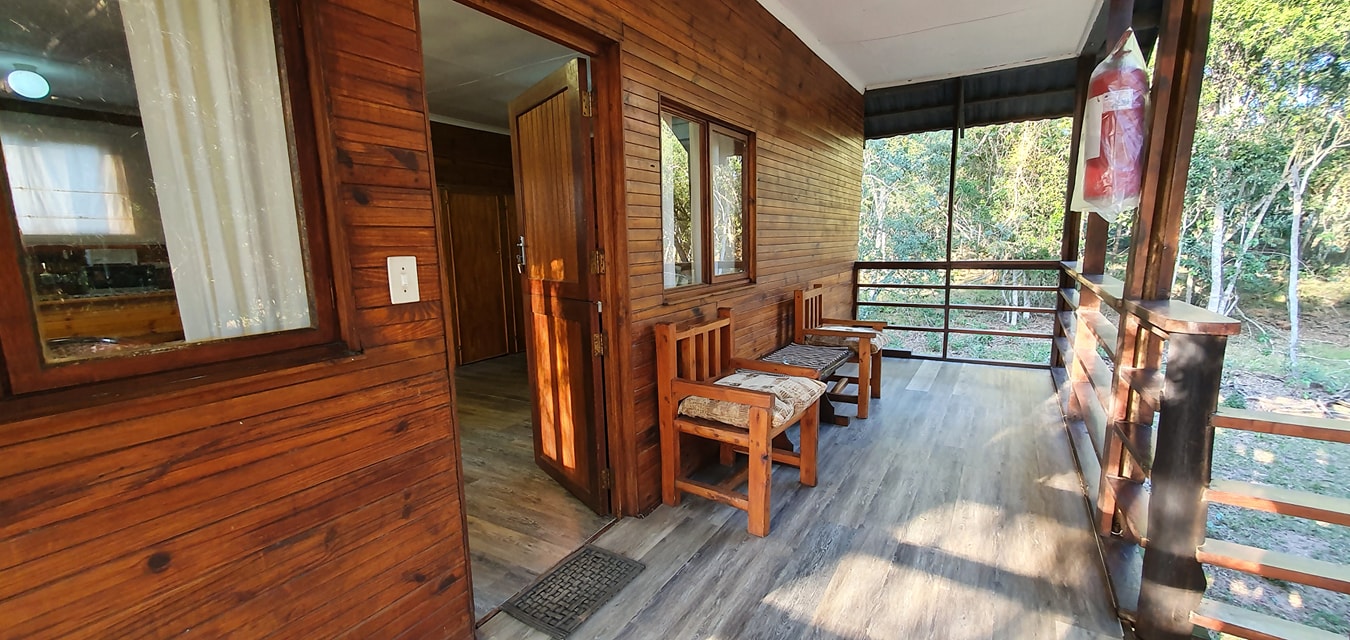 Bonamanzi Safari Lodge | Self-Catering and Fully Catering Lodge - Hluhluwe iMfolozi Reservations