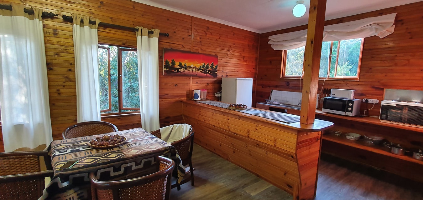 Bonamanzi Safari Lodge | Self-Catering and Fully Catering Lodge - Hluhluwe iMfolozi Reservations