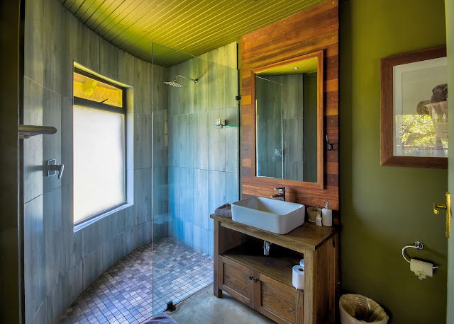 Rhino River Lodge - Manyoni Game Reserve