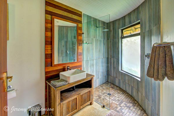 Double Rooms with en-suite Bathrooms at Rhino River Lodge in the Manyoni Private Game Reserve (Zululand Rhino Reserve), KwaZulu-Natal, South Africa