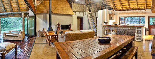 The Homestead, Lounge and Kitchen area at Rhino River Lodge in the Big 5 Manyoni Private Game Reserve (previously the Zululand Rhino Reserve) located in KwaZulu-Natal, South Africa